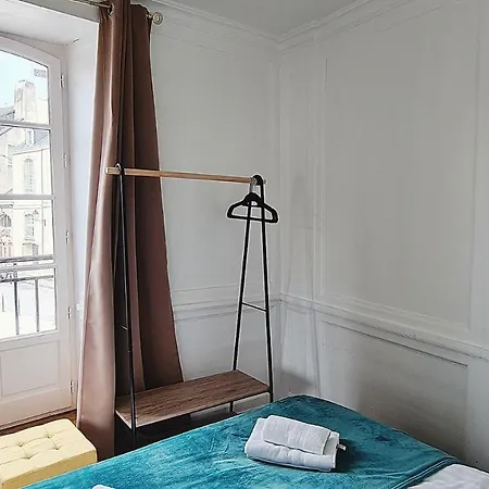 Appartement LES LICES, T2 de caractère en plein centre historique à Vannes Extérieur photo