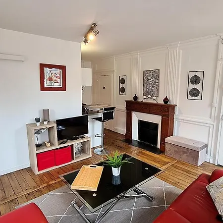Appartement LES LICES, T2 de caractère en plein centre historique à Vannes Extérieur photo