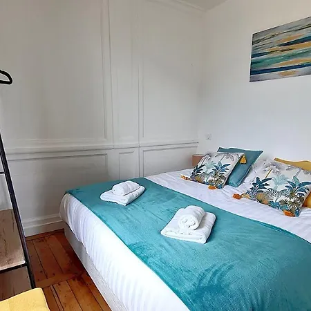 Appartement LES LICES, T2 de caractère en plein centre historique à Vannes Extérieur photo